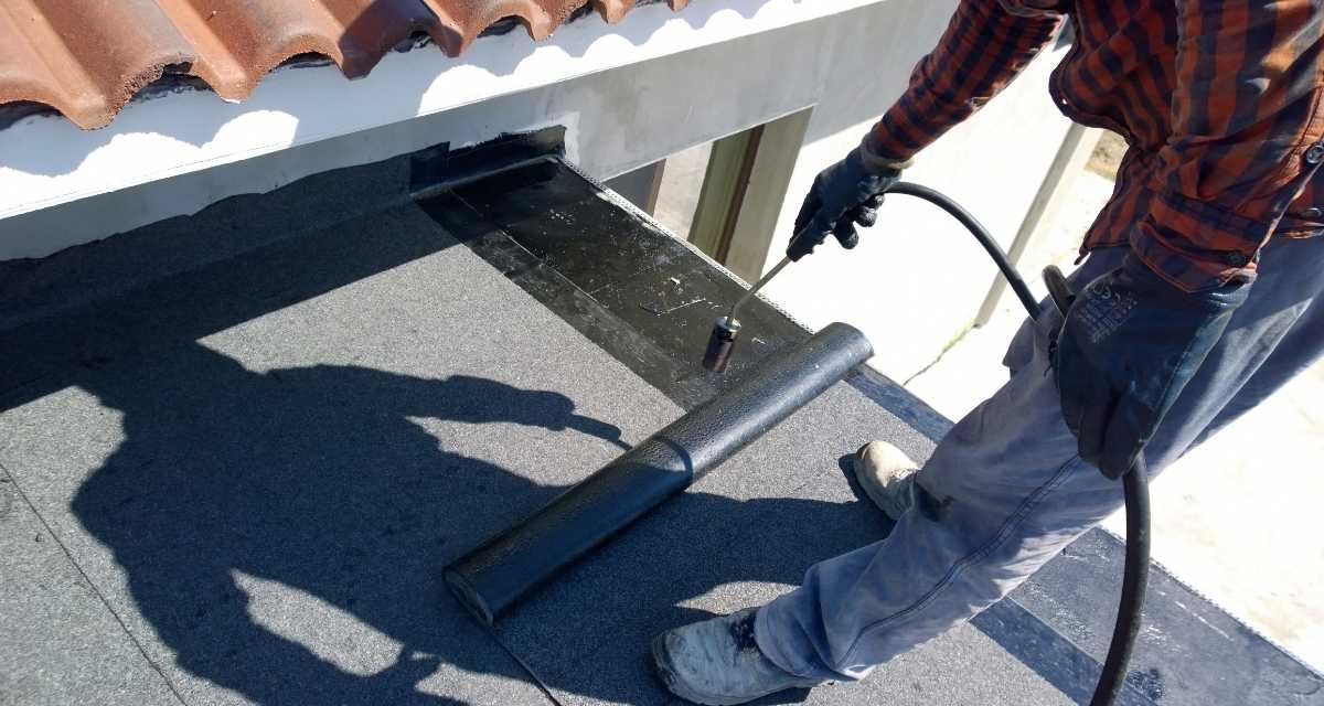 commercial roof replacement services 